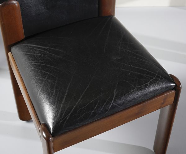 COPPOLA SILVIO (1920 - 1986) : Cinque sedie mod. 330 per Bernini, Ceriano Laghetto  - Asta Asta 438 | DESIGN E ARTI DECORATIVE DEL NOVECENTO Online - Associazione Nazionale - Case d'Asta italiane