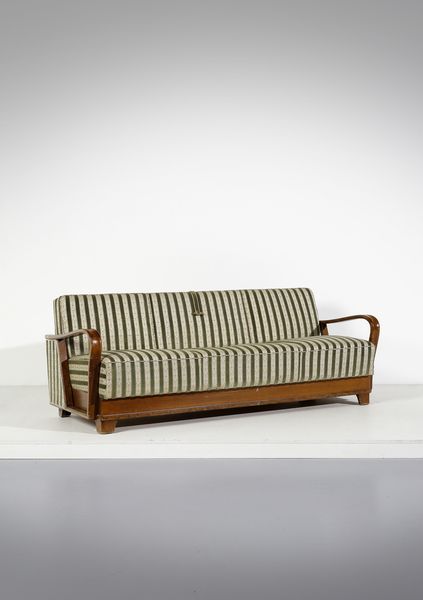 MANIFATTURA ITALIANA : Divano a tre posti  - Asta Asta 438 | DESIGN E ARTI DECORATIVE DEL NOVECENTO Online - Associazione Nazionale - Case d'Asta italiane