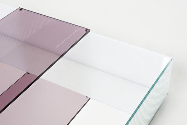 LISSONI PIERO (n. 1956) : Tavolino da salotto per Glas Italia  - Asta Asta 438 | DESIGN E ARTI DECORATIVE DEL NOVECENTO Online - Associazione Nazionale - Case d'Asta italiane