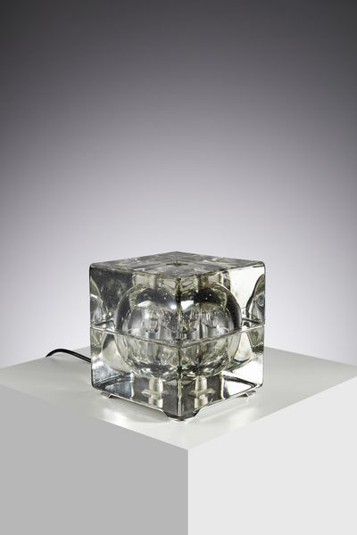 MENDINI ALESSANDRO (1931 - 2019) : Lampada da tavolo mod. Cubosfera per Fidenza Vetraria, Italia  - Asta Asta 438 | DESIGN E ARTI DECORATIVE DEL NOVECENTO Online - Associazione Nazionale - Case d'Asta italiane
