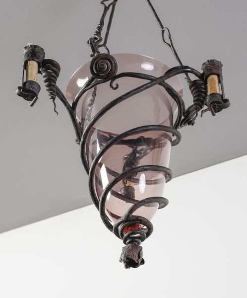 BELLOTTO UMBERTO (1882 - 1940) : nello stile di. Lampada a sospensione a tre luci  - Asta Asta 438 | DESIGN E ARTI DECORATIVE DEL NOVECENTO Online - Associazione Nazionale - Case d'Asta italiane