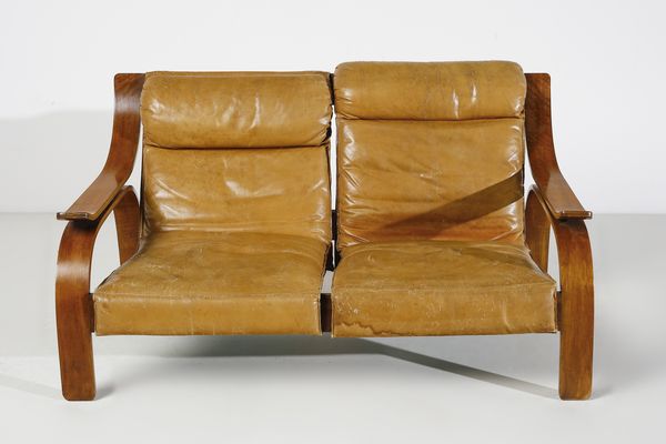 ZANUSO MARCO (1916 - 2001) : Divano a due posti mod. Woodline per Arflex, Milano  - Asta Asta 438 | DESIGN E ARTI DECORATIVE DEL NOVECENTO Online - Associazione Nazionale - Case d'Asta italiane