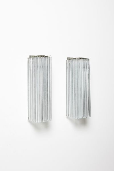 VENINI : Coppia di lampade da parete della serie Trilobo, Murano  - Asta Asta 438 | DESIGN E ARTI DECORATIVE DEL NOVECENTO Online - Associazione Nazionale - Case d'Asta italiane