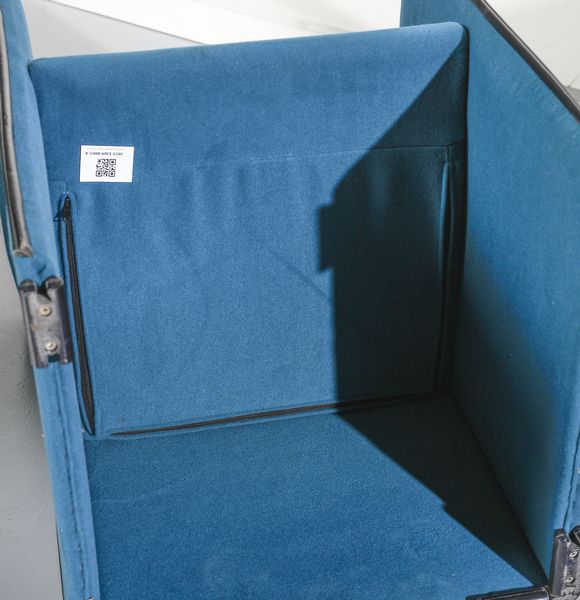 BELLINI MARIO (n. 1935) : Otto poltroncine mod. 401 Break per Cassina, Meda  - Asta Asta 438 | DESIGN E ARTI DECORATIVE DEL NOVECENTO Online - Associazione Nazionale - Case d'Asta italiane