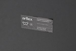 CINI BOERI (1924-2020) & LAURA GRIZIOTTI (n. 1942) : Coppia di poltrone della serie Strips per Arflex, Milano  - Asta Asta 438 | DESIGN E ARTI DECORATIVE DEL NOVECENTO Online - Associazione Nazionale - Case d'Asta italiane