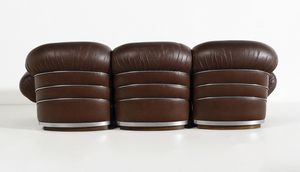 PIAZZESI ADRIANO (1923 - 2009) : attribuito. Divano a tre posti  - Asta Asta 438 | DESIGN E ARTI DECORATIVE DEL NOVECENTO Online - Associazione Nazionale - Case d'Asta italiane