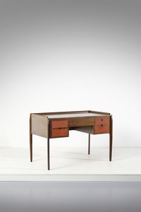 MANIFATTURA ITALIANA - Scrivania con cassetti sottopiano