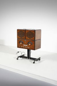 CASTIGLIONI ACHILLE (1918-2002) & PIER GIACOMO (1913-1968) - Radiofonografo con casse modulari asportabili mod. RR126 per Brionvega, Italia