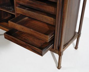 FRATELLI PROSERPIO : Credenza a due corpi a serranda, Italia  - Asta Asta 438 | DESIGN E ARTI DECORATIVE DEL NOVECENTO Online - Associazione Nazionale - Case d'Asta italiane