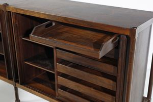 FRATELLI PROSERPIO : Credenza a due corpi a serranda, Italia  - Asta Asta 438 | DESIGN E ARTI DECORATIVE DEL NOVECENTO Online - Associazione Nazionale - Case d'Asta italiane