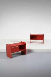 MANIFATTURA ITALIANA - Coppia di comodini