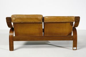 ZANUSO MARCO (1916 - 2001) : Divano a due posti mod. Woodline per Arflex, Milano  - Asta Asta 438 | DESIGN E ARTI DECORATIVE DEL NOVECENTO Online - Associazione Nazionale - Case d'Asta italiane