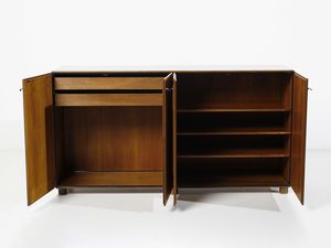 SCARPA AFRA (1937-2011) & TOBIA (n. 1935) : Credenza a quattro ante per Stildomus, Italia  - Asta Asta 438 | DESIGN E ARTI DECORATIVE DEL NOVECENTO Online - Associazione Nazionale - Case d'Asta italiane