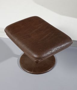 DE SEDE : Poltrona con poggiapiedi  - Asta Asta 438 | DESIGN E ARTI DECORATIVE DEL NOVECENTO Online - Associazione Nazionale - Case d'Asta italiane