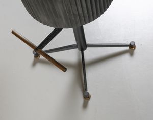 MANIFATTURA ITALIANA : Mobile-bar pensile con stipo a due ante e cassetti e sgabello  - Asta Asta 438 | DESIGN E ARTI DECORATIVE DEL NOVECENTO Online - Associazione Nazionale - Case d'Asta italiane