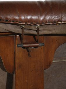 NORELL ARNE (1917 - 1971) : Divano per Coja  - Asta Asta 438 | DESIGN E ARTI DECORATIVE DEL NOVECENTO Online - Associazione Nazionale - Case d'Asta italiane