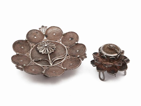 Set in filigrana in argento, India  - Asta Galanterie e curiosit� - Associazione Nazionale - Case d'Asta italiane