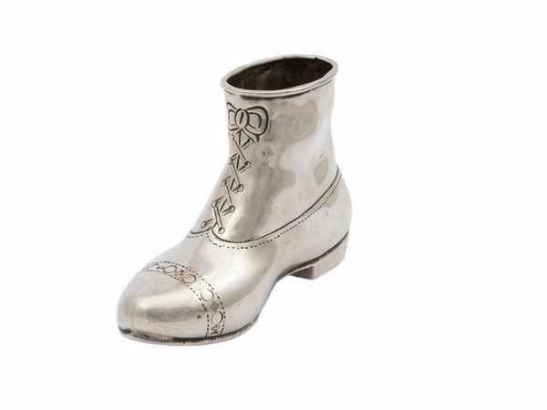 Stivaletto in miniatura in argento, Birmingham 1900  - Asta Galanterie e curiosit� - Associazione Nazionale - Case d'Asta italiane