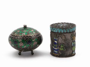 Due tabacchiere orientali in smalti cloisonn  - Asta Galanterie e curiosit - Associazione Nazionale - Case d'Asta italiane