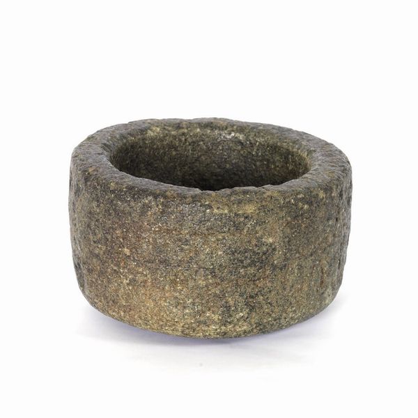 Mortaio in pietra. XVIII-XIX secolo  - Asta Antiquariato - Associazione Nazionale - Case d'Asta italiane