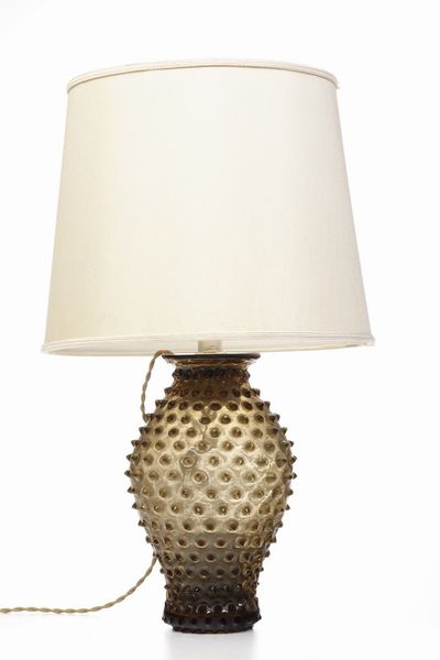 Vaso bugnato a fondo ambra, montato ad abat jour. Manifattura recente  - Asta Antiquariato - Associazione Nazionale - Case d'Asta italiane