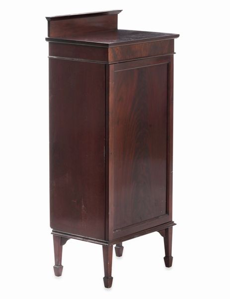 Mobiletto in legno ad un'anta  - Asta Antiquariato - Associazione Nazionale - Case d'Asta italiane