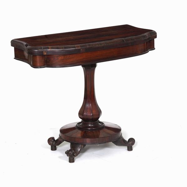 Tavolo da gioco in palissandro. XIX secolo  - Asta Antiquariato - Associazione Nazionale - Case d'Asta italiane
