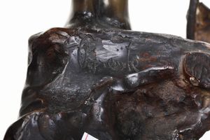 Scultura femminile in metallo. XX secolo  - Asta Antiquariato - Associazione Nazionale - Case d'Asta italiane