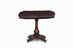 Tavolo da gioco in palissandro. XIX secolo  - Asta Antiquariato - Associazione Nazionale - Case d'Asta italiane