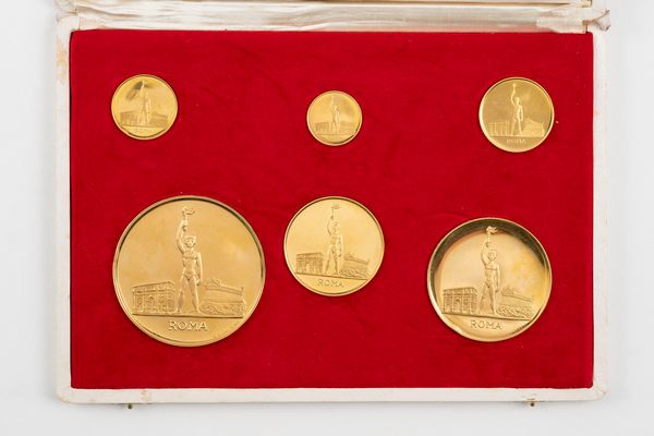 ZECCA DELLO STATO ITALIANO : Serie di 6 medaglie commemorative in oro 900/1000, coniazione ufficiale emessa dal comitato organizzatore dei Giochi Olimpici di Roma 1960, a cura della Numismatica Italiana, coniata dalla Zecca Italiana  - Asta Numismatica - Associazione Nazionale - Case d'Asta italiane