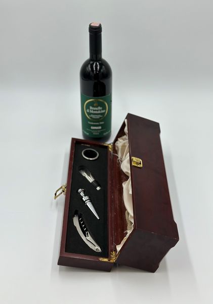 Tenuta Caparzo, Brunello di Montalcino  - Asta Vini e Spumanti: grand cru d'Italia e di Franci - Associazione Nazionale - Case d'Asta italiane