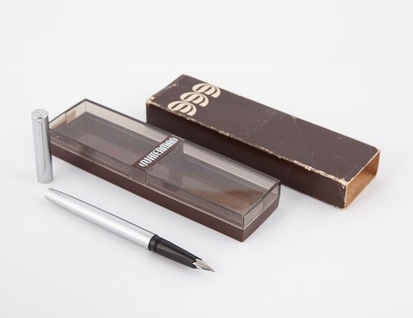 Waterman - Penna stilografica in acciaio satinato  - Asta Penne e Accessori da Scrivania - Associazione Nazionale - Case d'Asta italiane