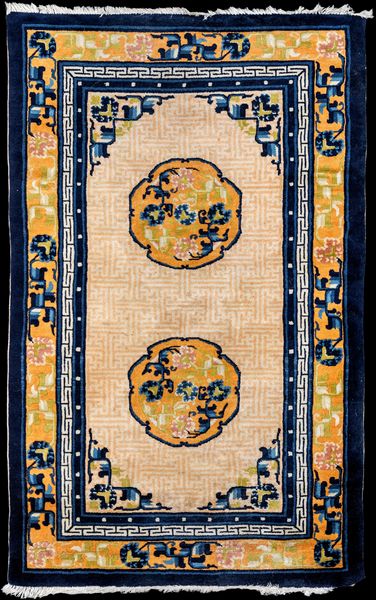 Piccolo tappeto Pechino vecchia manifattura  - Asta Asta a Tempo - Tappeti Antichi e Rari - Associazione Nazionale - Case d'Asta italiane