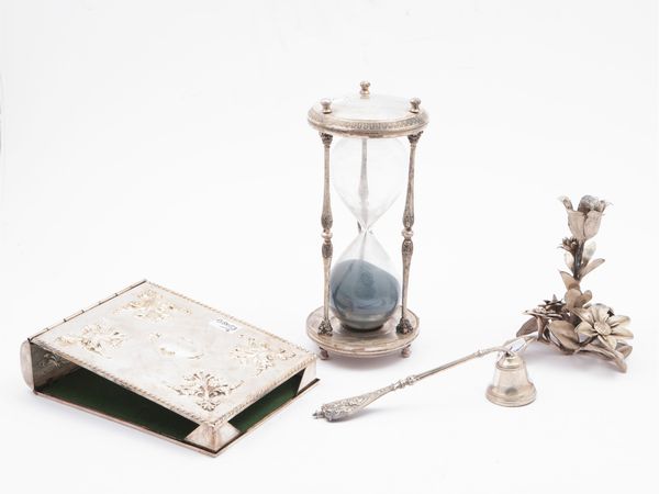 Lotto di accessori per la casa in argento  - Asta L'arte di arredare - Associazione Nazionale - Case d'Asta italiane