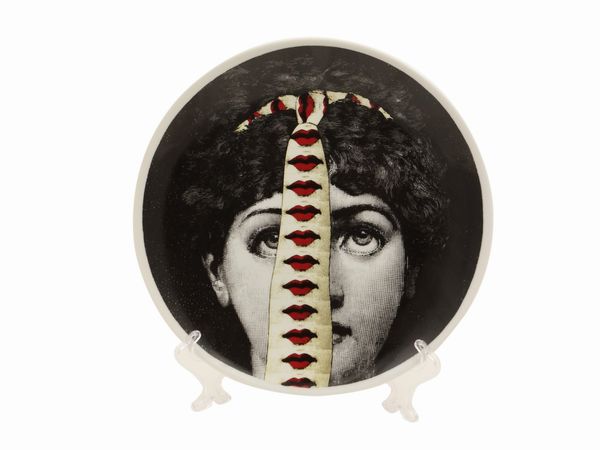 Piatto in porcellana, Fornasetti  - Asta L'arte di arredare - Associazione Nazionale - Case d'Asta italiane