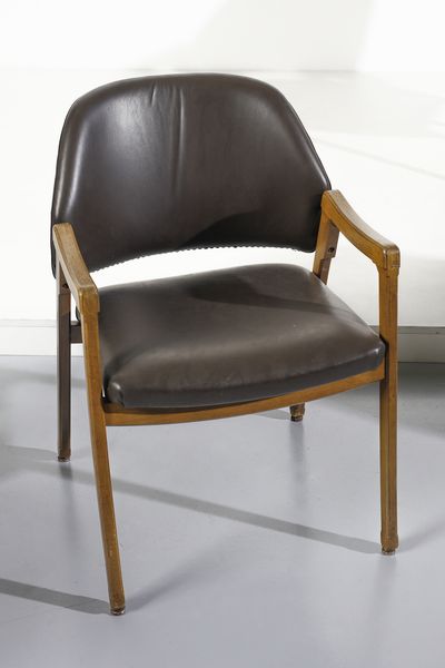 PARISI ICO (1916 - 1996) : Sei sedie con braccioli mod. 814 per Cassina, Meda  - Asta Asta 443 | DESIGN E ARTI DECORATIVE DEL NOVECENTO Online - Associazione Nazionale - Case d'Asta italiane