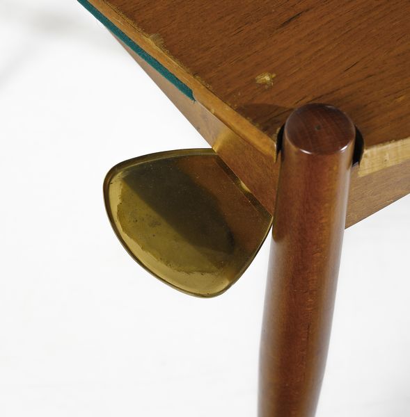 PONTI GIO (1891 - 1979) : Tavolo da gioco Club per Fratelli Reguitti, Agnosine  - Asta Asta 443 | DESIGN E ARTI DECORATIVE DEL NOVECENTO Online - Associazione Nazionale - Case d'Asta italiane