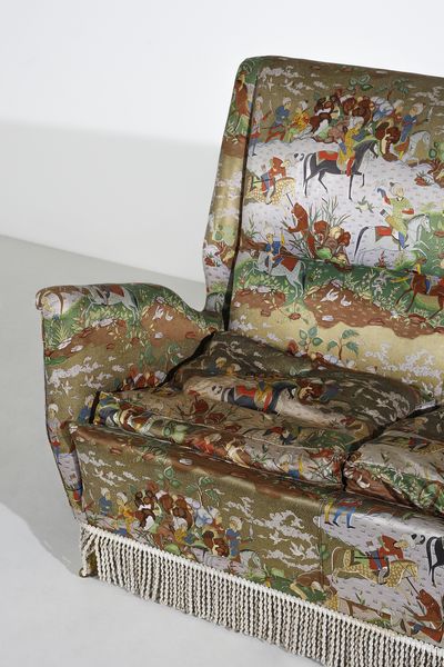 I.S.A. : Divano a tre posti, Ponte San Pietro  - Asta Asta 443 | DESIGN E ARTI DECORATIVE DEL NOVECENTO Online - Associazione Nazionale - Case d'Asta italiane