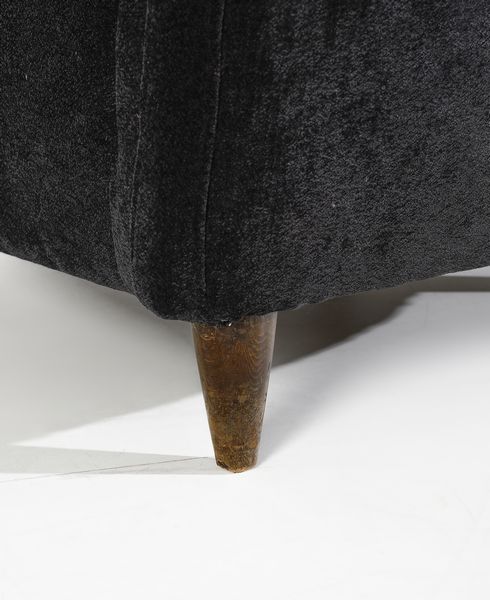 CASA E GIARDINO : attribuito. Coppia di poltrone, Milano  - Asta Asta 443 | DESIGN E ARTI DECORATIVE DEL NOVECENTO Online - Associazione Nazionale - Case d'Asta italiane