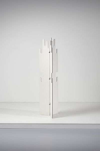 LENARDA ALESSANDRO (n. 1939) : Appendiabiti da terra mod. Sardanapalo per Cidue, Italia  - Asta Asta 443 | DESIGN E ARTI DECORATIVE DEL NOVECENTO Online - Associazione Nazionale - Case d'Asta italiane