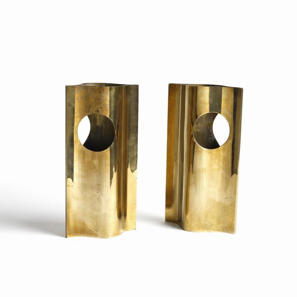 RIZZATO PAOLO : Coppia di vasi per Atelier des Orfevres, Padova  - Asta Asta 443 | DESIGN E ARTI DECORATIVE DEL NOVECENTO Online - Associazione Nazionale - Case d'Asta italiane