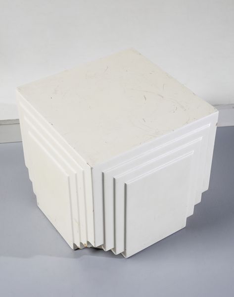 SOTTSASS ETTORE (1917 - 2007) : attribuito. Coppia di tavolini  - Asta Asta 443 | DESIGN E ARTI DECORATIVE DEL NOVECENTO Online - Associazione Nazionale - Case d'Asta italiane