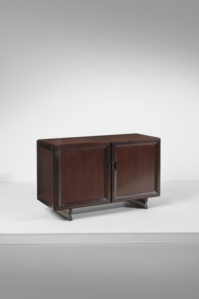 ALBINI FRANCO (1905 - 1977) : Mobile contenitore a due ante mod. MB15 per Poggi, Pavia  - Asta Asta 443 | DESIGN E ARTI DECORATIVE DEL NOVECENTO Online - Associazione Nazionale - Case d'Asta italiane