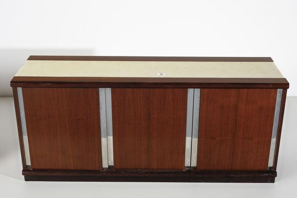 STOPPINO GIOTTO (1926 - 2011) : attribuito. Due credenze  - Asta Asta 443 | DESIGN E ARTI DECORATIVE DEL NOVECENTO Online - Associazione Nazionale - Case d'Asta italiane