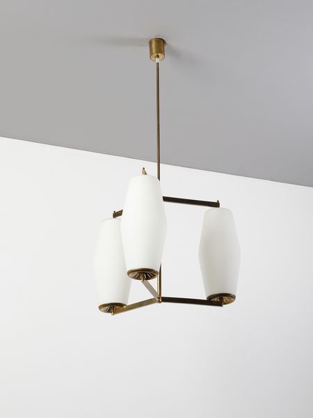 STILNOVO : Lampada a sospensione a tre luci, Milano  - Asta Asta 443 | DESIGN E ARTI DECORATIVE DEL NOVECENTO Online - Associazione Nazionale - Case d'Asta italiane