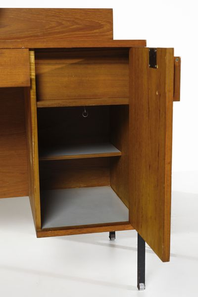 PARISI ICO (1916 - 1996) : Mobile toilette e mobile comodino per camera da letto Positano per M.I.M., Roma  - Asta Asta 443 | DESIGN E ARTI DECORATIVE DEL NOVECENTO Online - Associazione Nazionale - Case d'Asta italiane