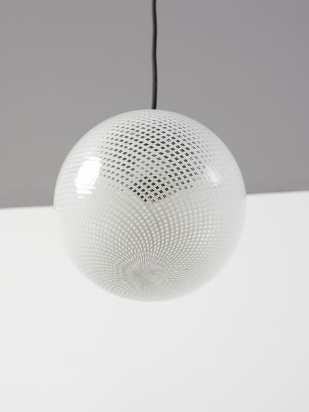 MANIFATTURA MURANESE : Cinque lampade a sospensione  - Asta Asta 443 | DESIGN E ARTI DECORATIVE DEL NOVECENTO Online - Associazione Nazionale - Case d'Asta italiane