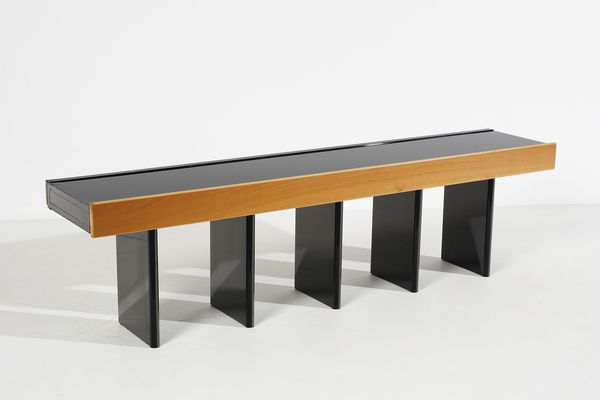 MANIFATTURA ITALIANA : Consolle postmoderna  - Asta Asta 443 | DESIGN E ARTI DECORATIVE DEL NOVECENTO Online - Associazione Nazionale - Case d'Asta italiane