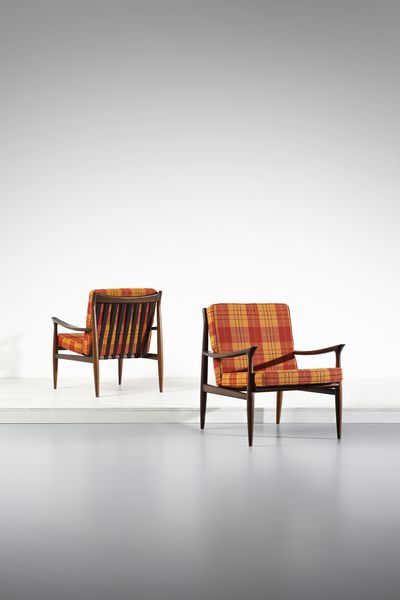 MANIFATTURA ITALIANA : Coppia di poltroncine  - Asta Asta 443 | DESIGN E ARTI DECORATIVE DEL NOVECENTO Online - Associazione Nazionale - Case d'Asta italiane