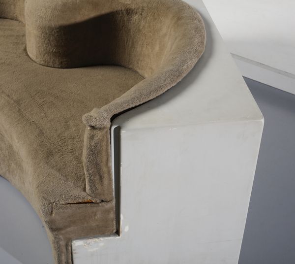 Archizoom Associati : Un modulo del divano - isola soggiorno mod. Safar per Poltronova, Firenze  - Asta Asta 443 | DESIGN E ARTI DECORATIVE DEL NOVECENTO Online - Associazione Nazionale - Case d'Asta italiane